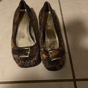BCBG Snake skin patter flats -Women’s 8.5